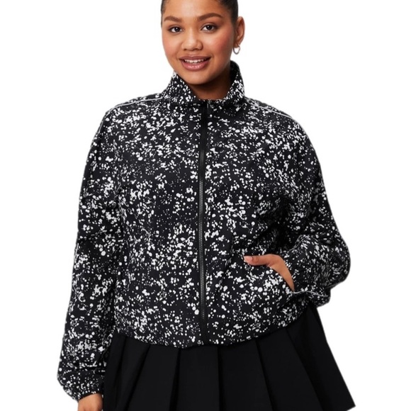 NWOT Oversized Flyweight Windbreaker in Spritz Size Medium - Picture 2 of 8